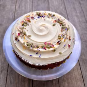 Carrot Cake w Cream Cheese Icing